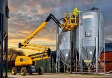Колесни повдигачи с подвижна стрела JCB AJ48D