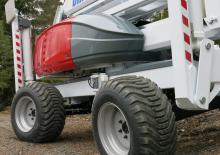 Колесни повдигачи с подвижна стрела Dino Lift Dino 220RXT