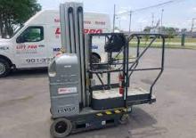 Подемници с единична вертикална мачта JLG 15 MSP