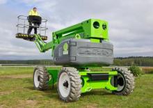 Колесни повдигачи с подвижна стрела Niftylift HR15D