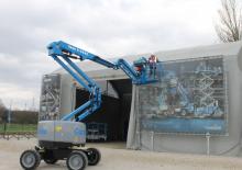 Колесни повдигачи с подвижна стрела Genie Z-45/25XC