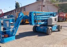 Колесни повдигачи с подвижна стрела Genie Z45/25 DC