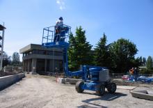 Колесни повдигачи с подвижна стрела Genie Z51/30J RT