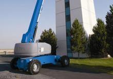 Колесни телескопични подемници Genie S-125
