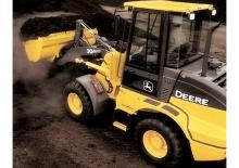Колесни товарачи John Deere Construction 304 J