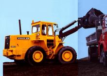 Колесни товарачи Volvo 4300 B