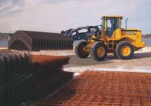 Колесни товарачи John Deere Construction 44 H TC