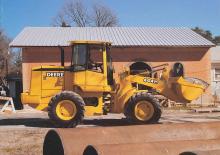 Колесни товарачи John Deere Construction 444 H