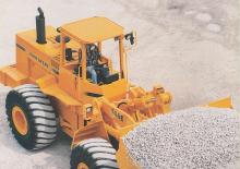 Колесни товарачи John Deere Construction 744 E