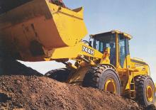Колесни товарачи John Deere Construction 744 H