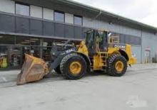 Колесни товарачи John Deere Construction 824 J