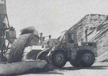 Колесни товарачи Caterpillar 966