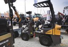 Колесни товарачи Mecalac AX300