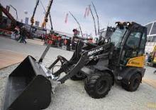 Колесни товарачи Mecalac AX500