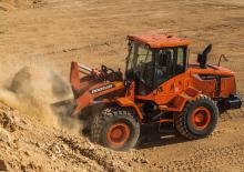 Колесни товарачи Doosan DL 200