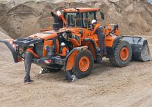 Колесни товарачи Doosan DL350-5