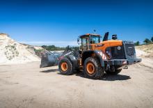 Колесни товарачи Doosan DL420-7