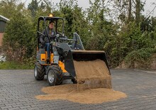 Колесни товарачи Giant G1200