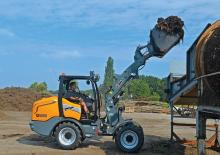 Колесни товарачи Giant G5000