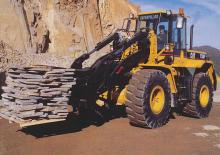 Колесни товарачи Caterpillar IT 38 F