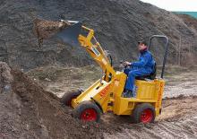 Колесни товарачи Gebr. Geens KM100