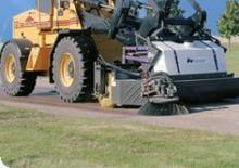 Колесни товарачи Sveloader L 9