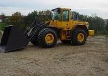 Колесни товарачи Volvo L120E
