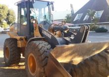 Колесни товарачи Bell L1506E