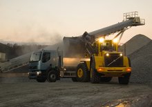 Колесни товарачи Volvo L220F