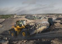 Колесни товарачи Volvo L220H 