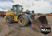 Колесни товарачи Bell L2606D