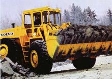 Колесни товарачи Volvo LM1640
