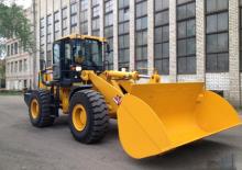 Колесни товарачи XCMG LW500KL