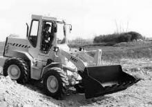 Колесни товарачи MF Industrial MF 615
