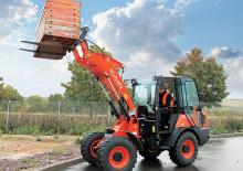 Колесни товарачи Kubota R070