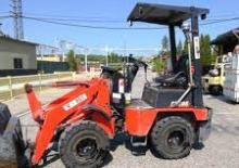 Колесни товарачи Kubota R320S