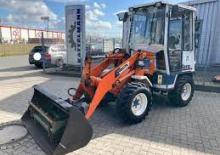 Колесни товарачи Kubota R410