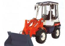 Колесни товарачи Kubota R420 B