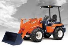 Колесни товарачи Kubota R420S