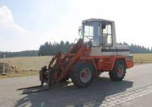 Колесни товарачи Terex-Schaeff SKL 821 A
