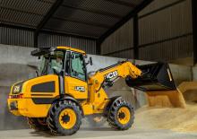 Колесни товарачи JCB TM220 Agri