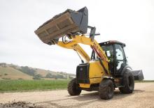 Колесни товарачи New Holland U80D