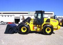 Колесни товарачи New Holland W170C