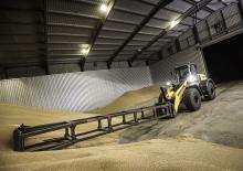 Колесни товарачи New Holland W110D LR