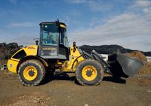 Колесни товарачи New Holland W70B TC