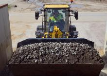 Колесни товарачи Komatsu WA200-8E0