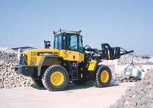 Колесни товарачи Komatsu WA250PT-5
