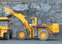 Колесни товарачи Komatsu WA700-1