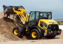 Колесни товарачи Komatsu WA80M-7 