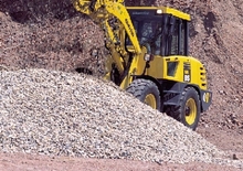 Колесни товарачи Komatsu WA85-3